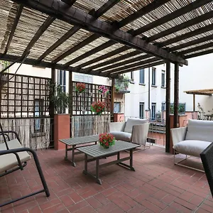 https://elegant-terrace-suite.it-lombardy.com
